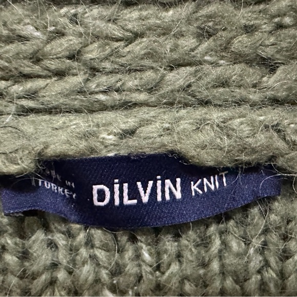 176 Dilvin | Turkey EUC Knit Bobble Olive Green Cable Cardigan Sweater (size M) - Picture 6 of 10
